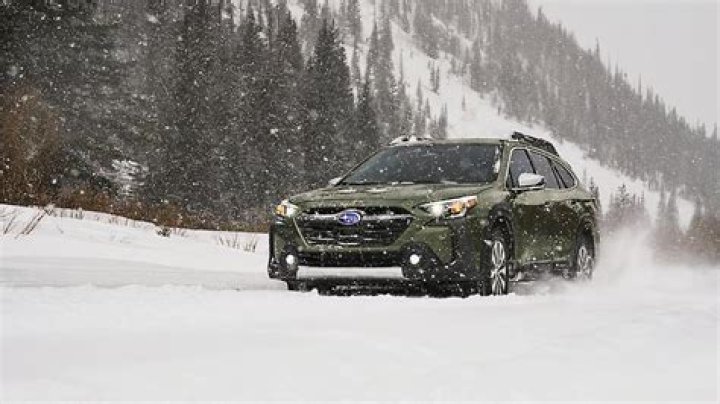 Are hybrids good in the snow?