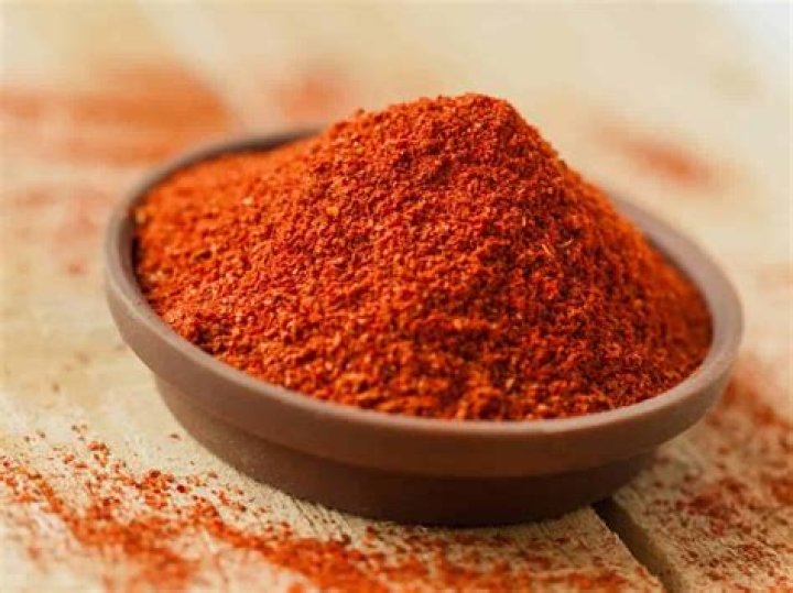 Does cayenne pepper hurt soil?