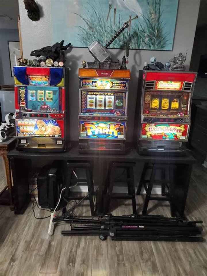 Should you manually stop slot machines?